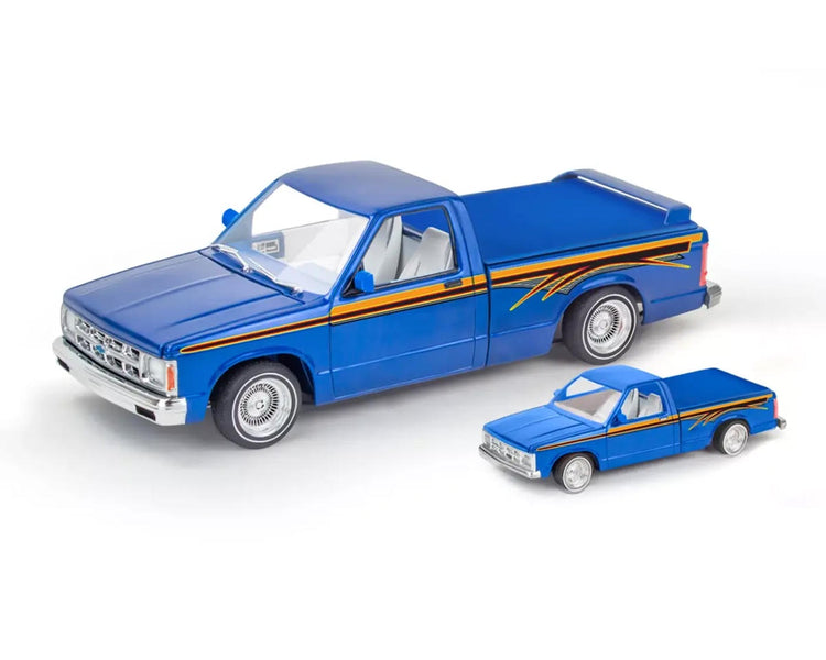 Revell-Monogram 1/25 1991 Chevy S-10 Lowrider Special Edition
