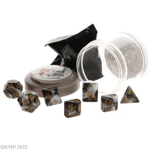 Reaper Miniatures Pizza Dungeon Dice: Dual WHBKgd