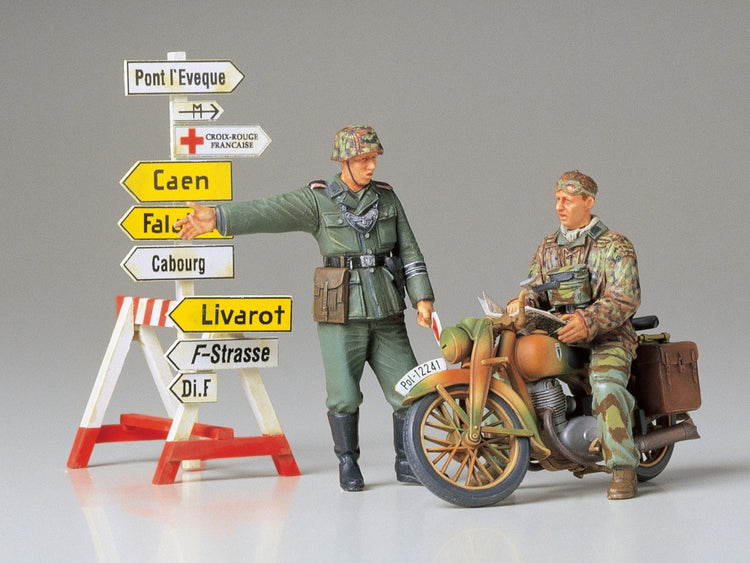 Tamiya 1/35 German Motorcycle Orderly Set Model Kit